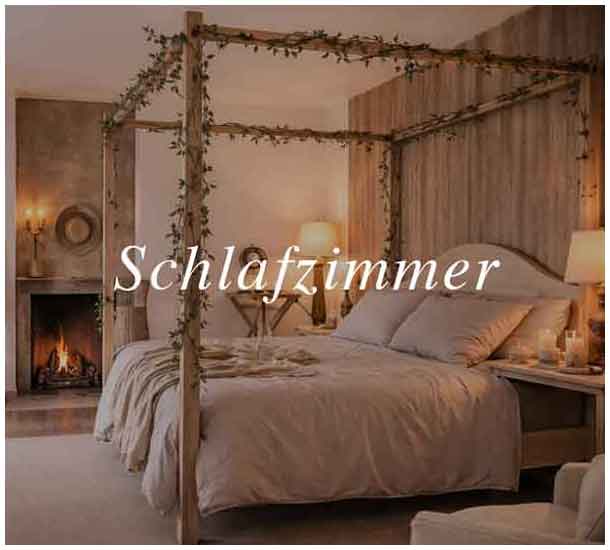 Schlafzimmer im belgischen Landhausstil mit Himmelbett und Leinenbettwäsche — Charme de Provence Berlin
