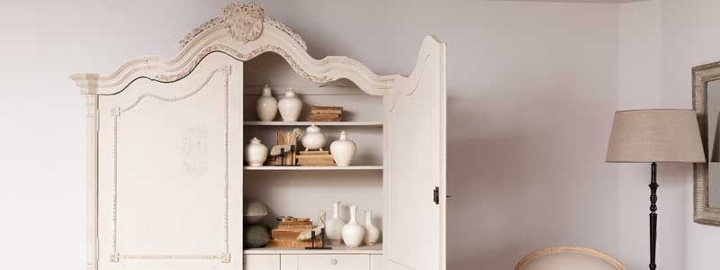 Flamant Kleiderschrank Hollande im gustavianischen Stil