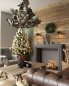 Preview: Pinus Kranz über dem Kamin im Wohnzimmer