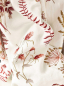 Preview: Detail der Stickerei von Jane Churchill Corbell in Red