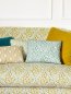 Preview: Detail eines Sofas aus Jane Churchill Hillier in Green