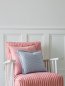 Preview: Sessel mit Bezug aus Jane Churchill Linhope Stripe in Red