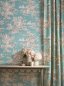Preview: Raumbeispiel mit Vorhängen und Wandbespannung aus Manuel Canovas Campagne in Azur
