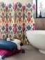 Preview: Paravent und Kissen aus Manuel Canovas Thara im Bad