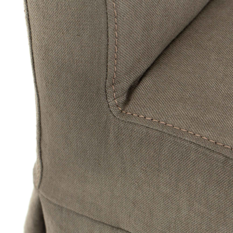 Stuhl Ellas mit Leinenhusse von Flamant - viele Farben