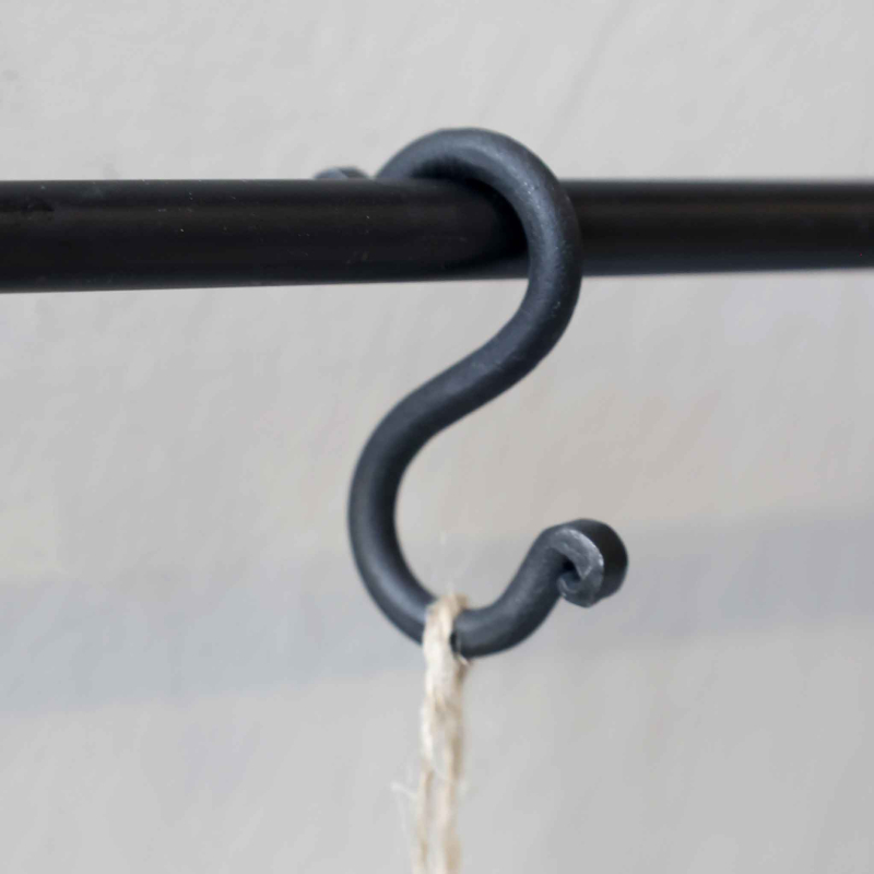 Preview: Hakenleiste aus Eisen mit 3 Haken - 40 cm lang