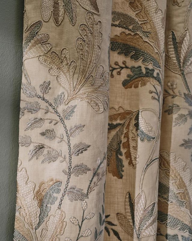 Preview: Bucknall von Colefax and Fowler im Raum