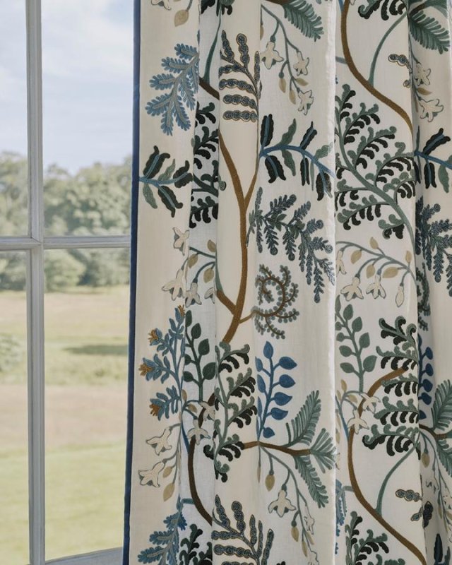 Preview: Ellerdine von Colefax and Fowler im Raum