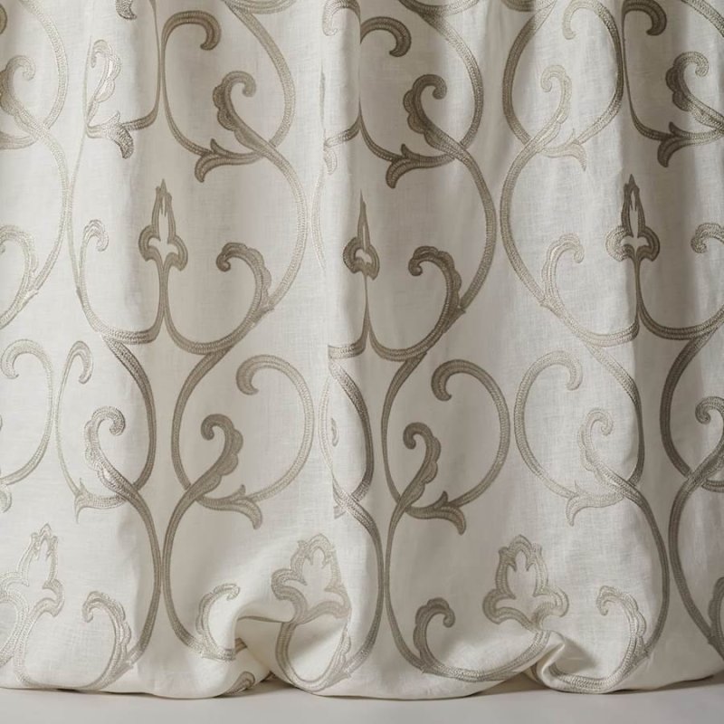 Preview: Fernley Silver – Stoff von Colefax and Fowler