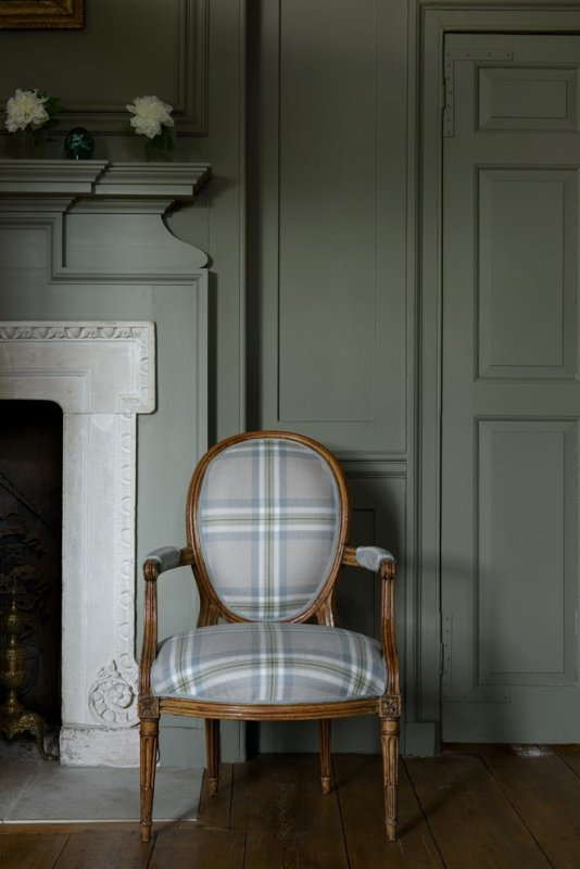 Malone Check von Colefax and Fowler – Ambiente