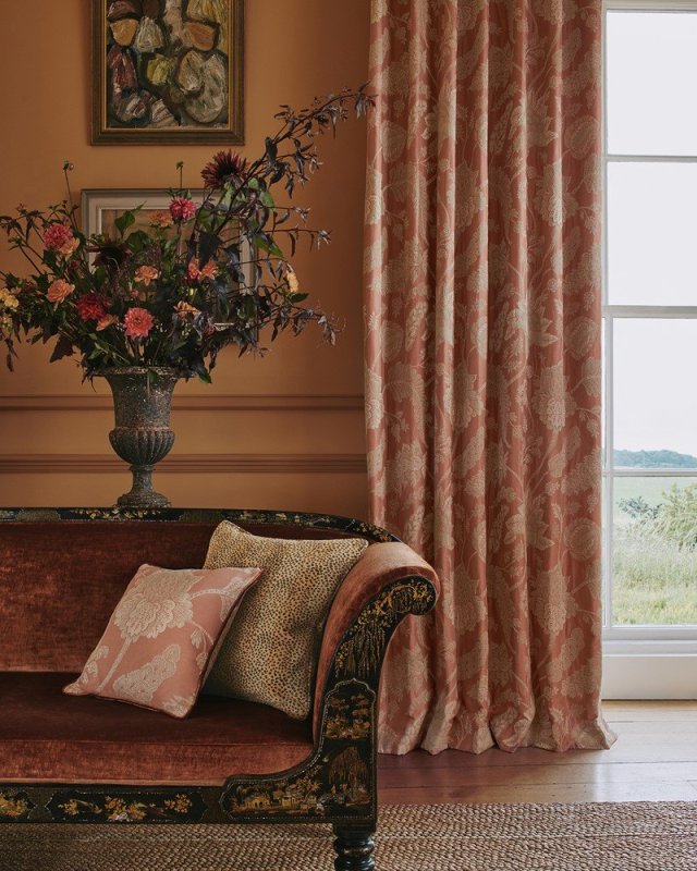 Sereni von Colefax and Fowler im Raum