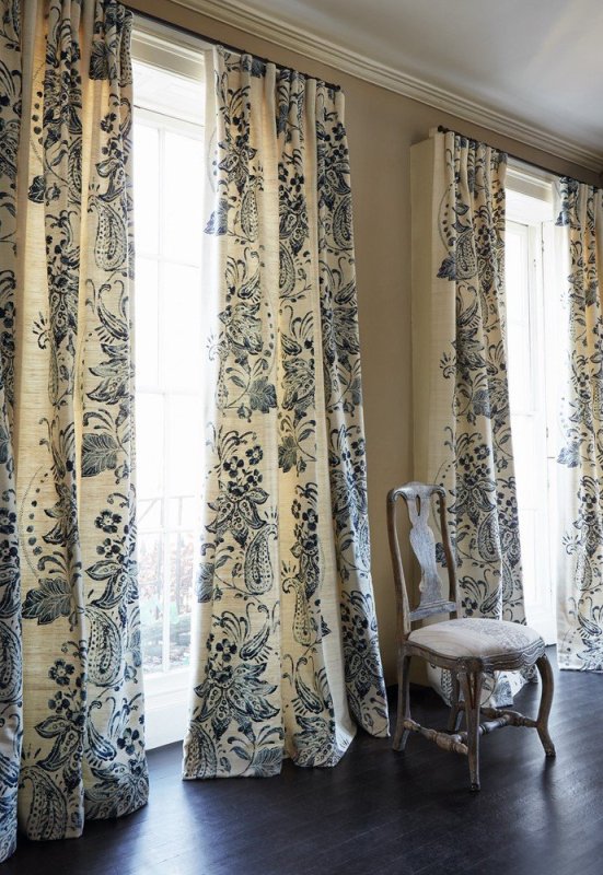 Preview: Sollander von Colefax and Fowler im Raum