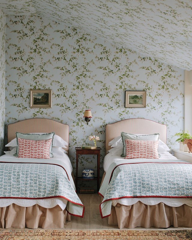 Fuchsia Tapete von Colefax and Fowler – Ambiente 8
