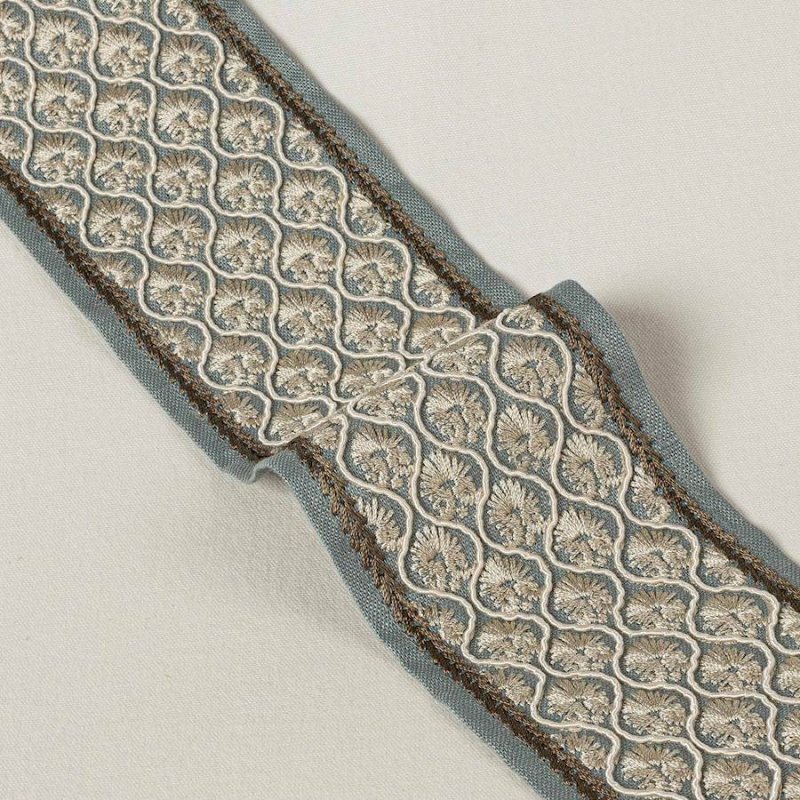 Preview: Andorra Braid Old Blue – Bestickte Borte von Colefax and Fowler