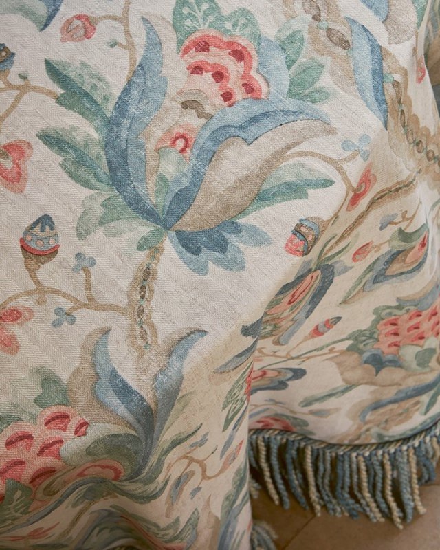 Arlington Bullion Fringe von Colefax and Fowler im Raum