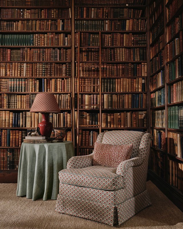 Arlington Narrow Braid von Colefax and Fowler im Raum