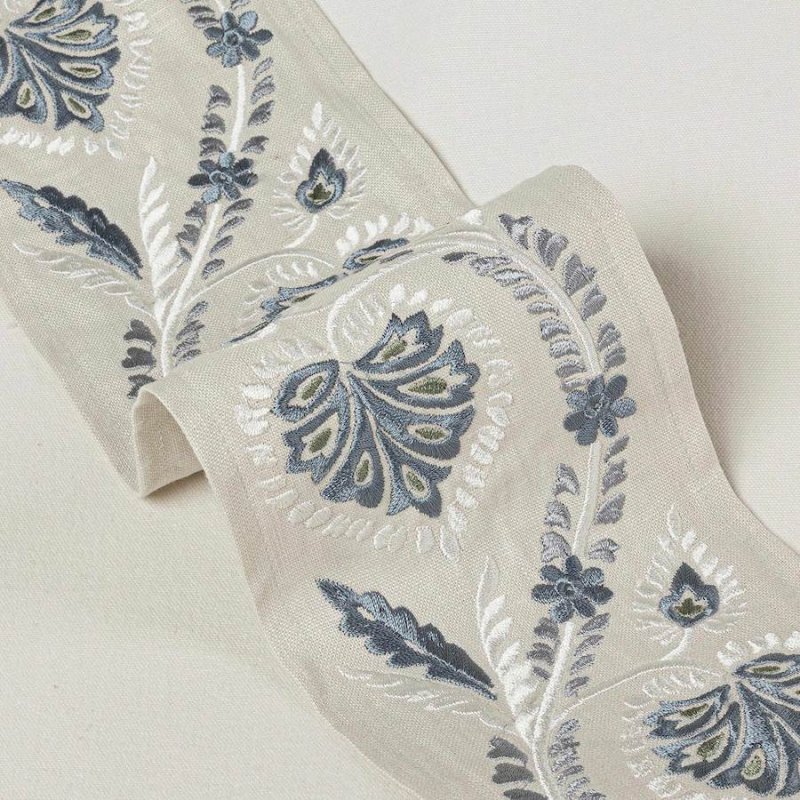 Preview: Florinda Braid Blue – Bestickte Borte von Colefax and Fowler