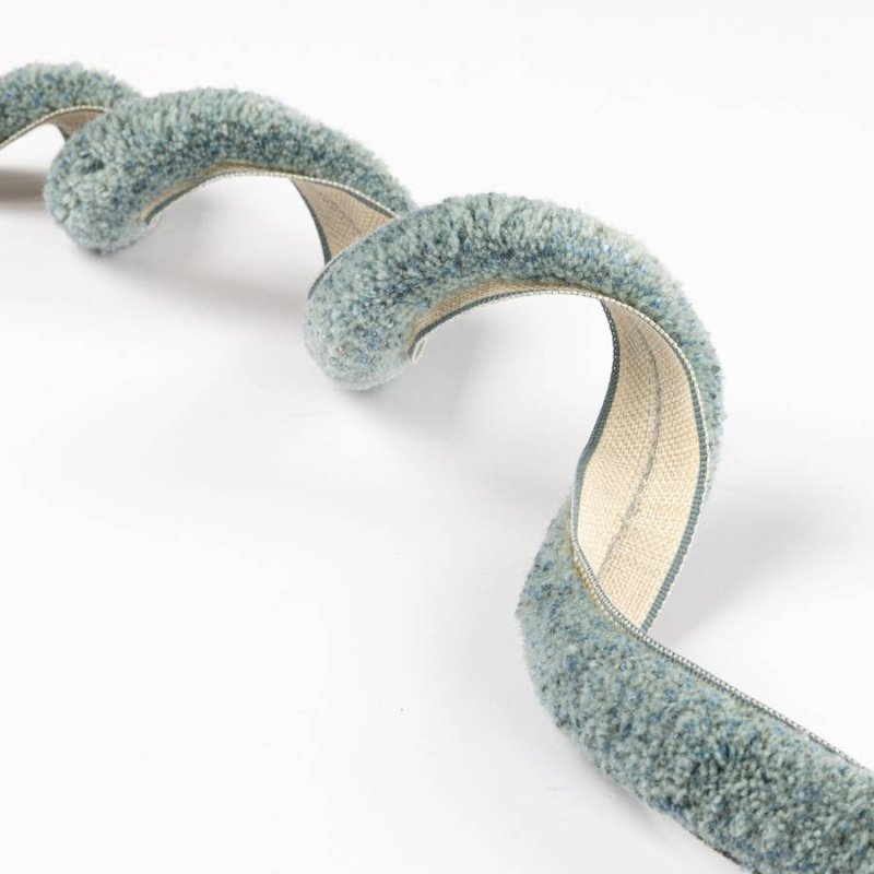Preview: Lansdowne Caterpillar Braid Old Blue – Raupenborte von Colefax and Fowler