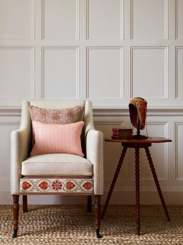 Mirador Braid von Colefax and Fowler im Raum