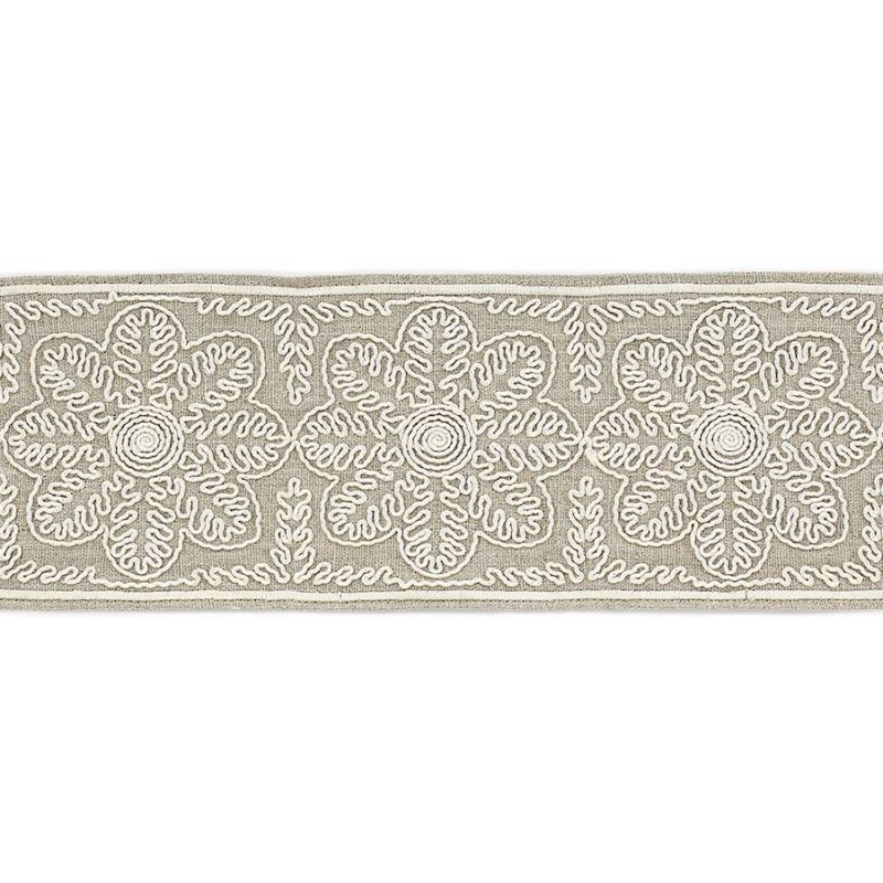 Preview: Theodore Florette Braid Beige – Bestickte Borte von Colefax and Fowler