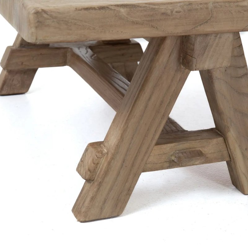 Preview: Bockgestell des Couchtischs Giorgio im Detail