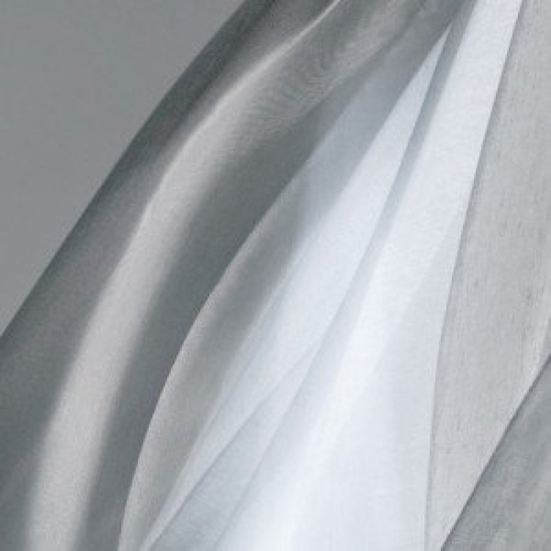 Gill Voile von Houlès im Raum