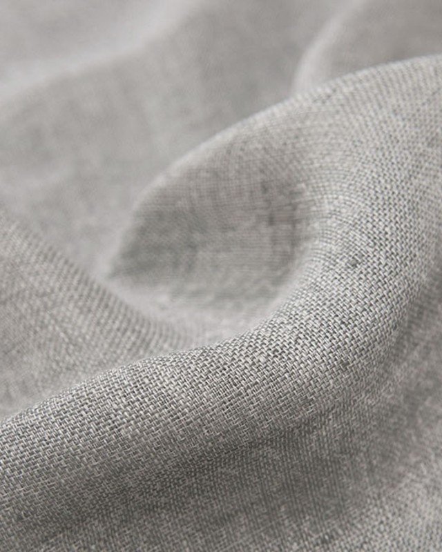 Isalys Grau – Voile von Houlès