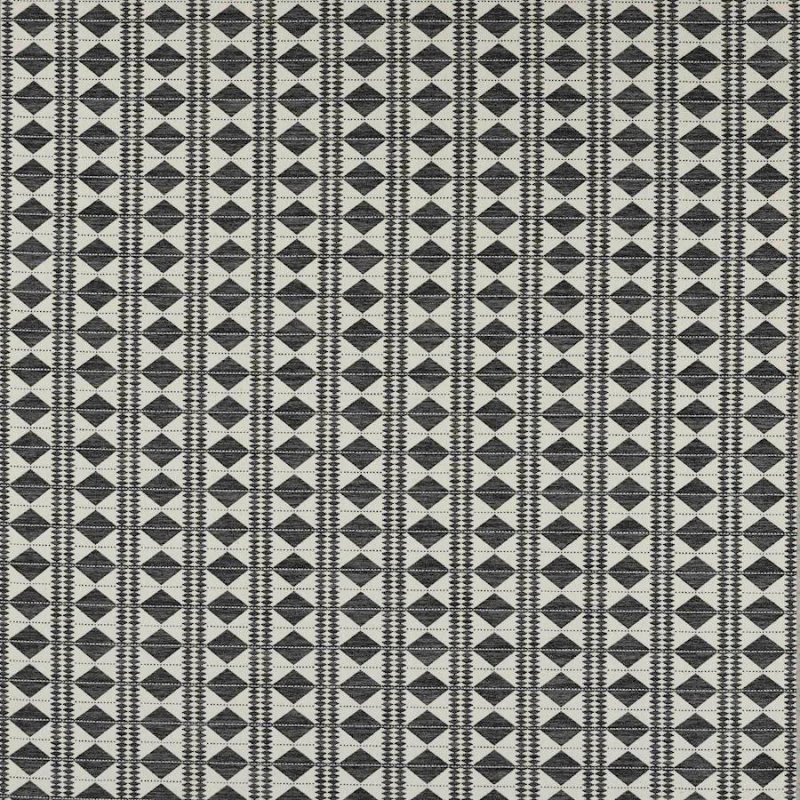 Kifi von Larsen in Ebony