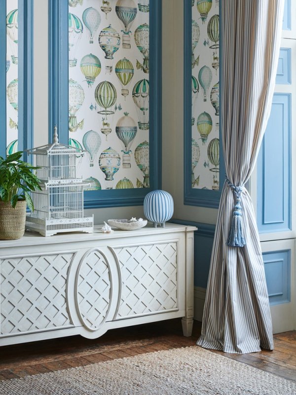 Raumbeispiel mit Vorhang aus Manuel Canovas Agathe