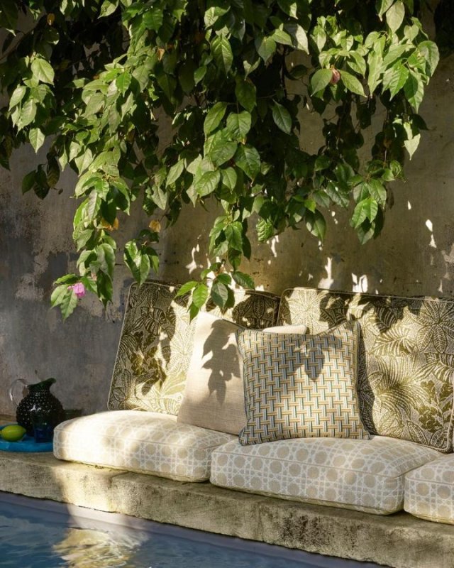 Barbade von Manuel Canovas im Raum