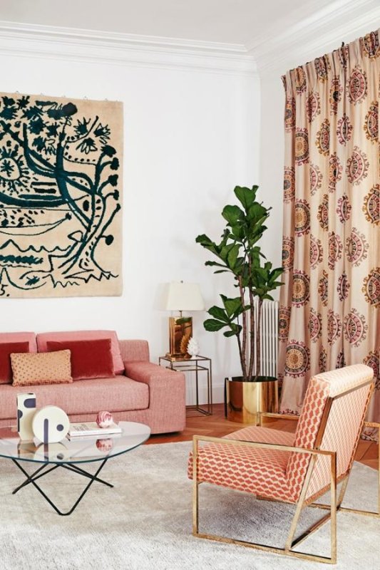 Biot von Manuel Canovas im Raum