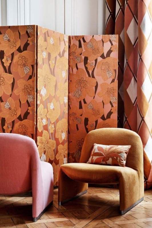Preview: Breteuil von Manuel Canovas im Raum