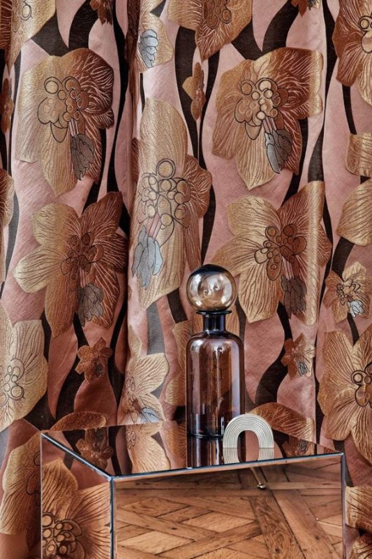 Breteuil von Manuel Canovas im Raum