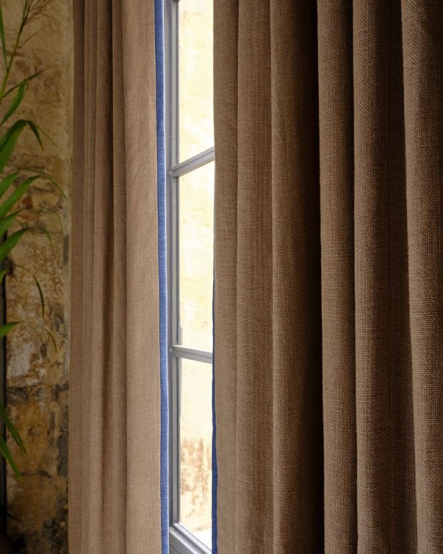 Cabris von Manuel Canovas im Raum