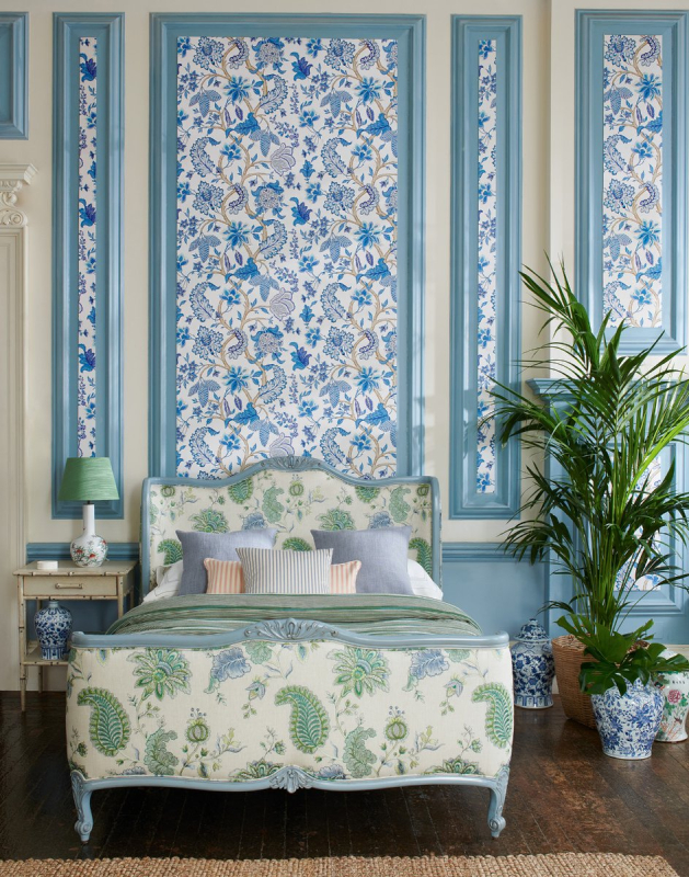 Preview: Schlafzimmer mit Wandpaneelen und Bett aus Manuel Canovas Masha
