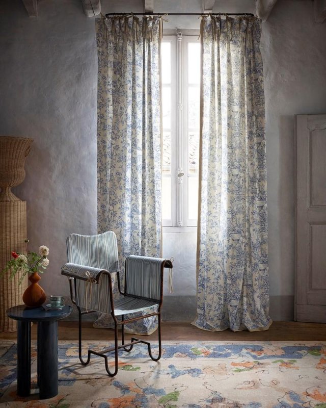 Raumansicht mit Sansha von Manuel Canovas