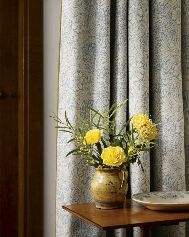 Marigold von Morris & Co. – Ambiente