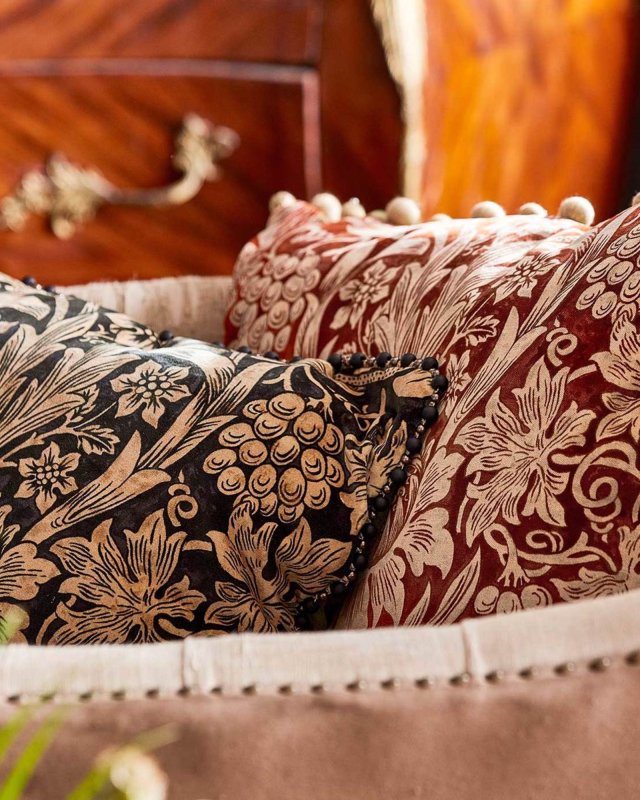 Sunflower Velvet von Morris & Co. – Ambiente