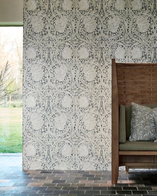 Preview: Pure Pimpernel Tapete von Morris & Co. – Ambiente