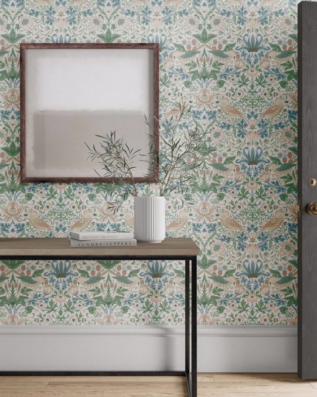 Simply Strawberry Thief Tapete von Morris & Co. – Ambiente