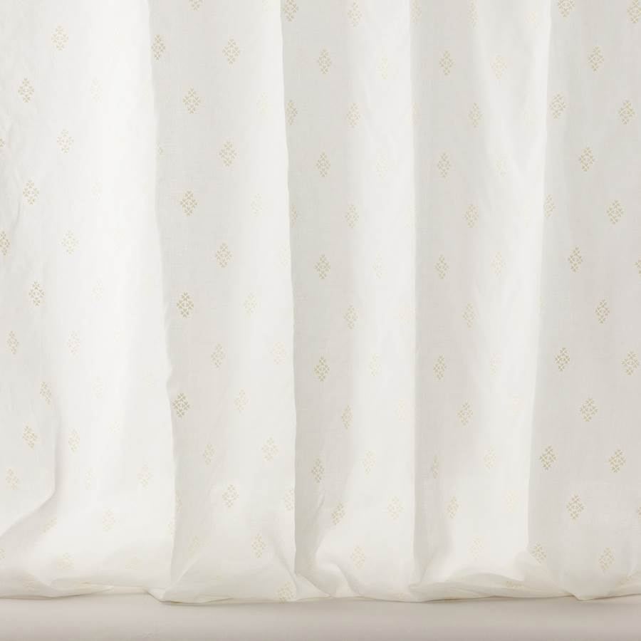 Fleur White