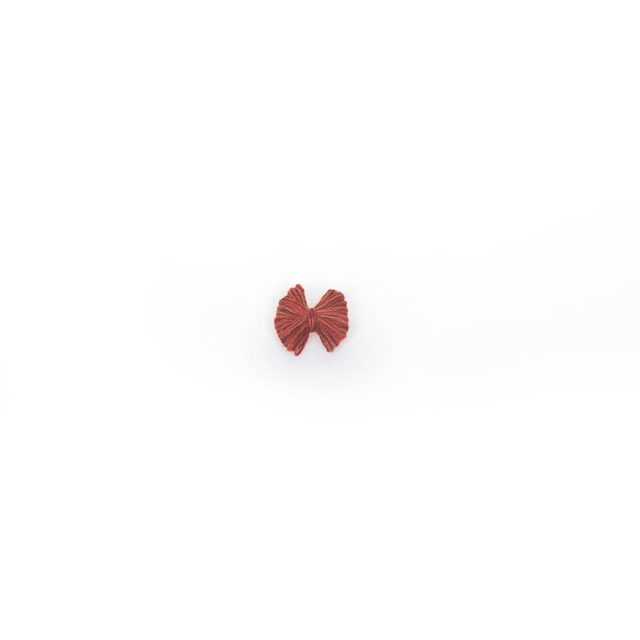 Arlington Button Tuft Tomato