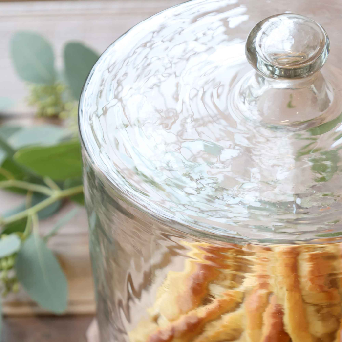 Glasglocke mit Mangoholz-Tablett