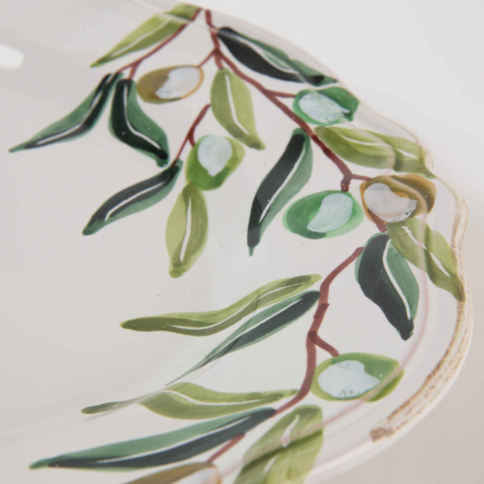 Detailansicht Olivio Tableware Flamant handbemalte Olivenzweige auf Fayence