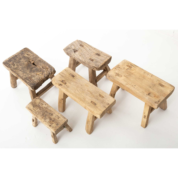 Kleine Bank aus altem Holz