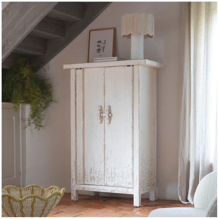 Buffetschrank Bao aus Ulmenholz in antikweiß