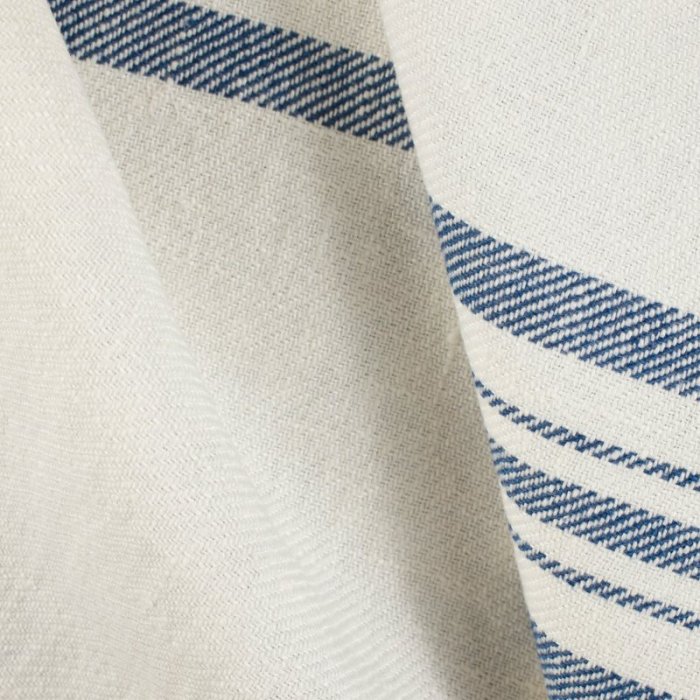 Castellino Twill Barré Maché Elfenbein Streifen blau drapiert – Leinenstoff von C&C Milano