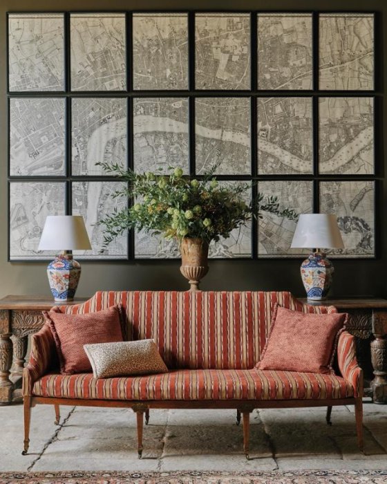 Almeria von Colefax and Fowler im Raum