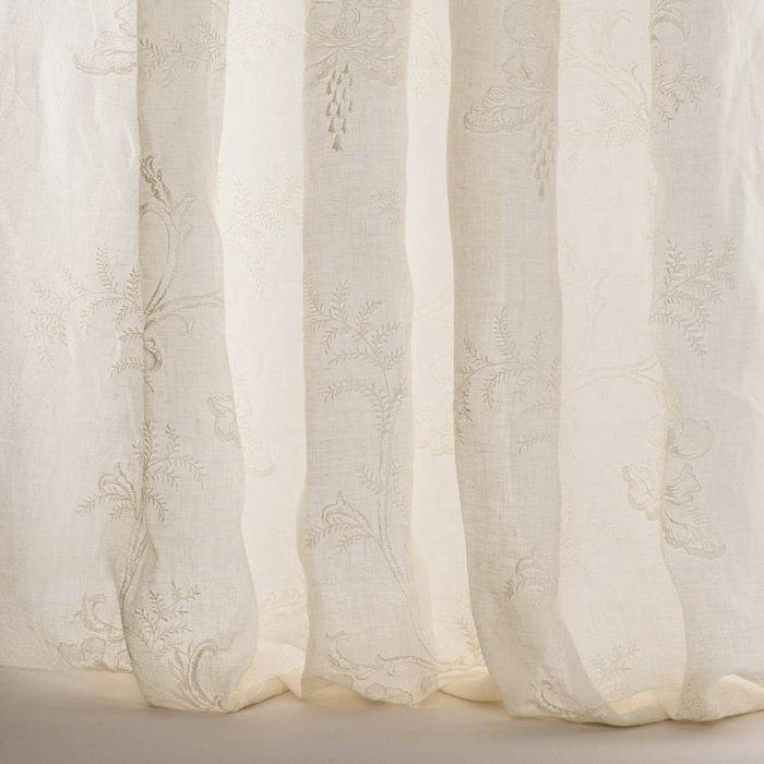 Bellflower Voile Ivory – Stoff von Colefax and Fowler