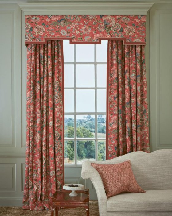 Carnforth von Colefax and Fowler im Raum